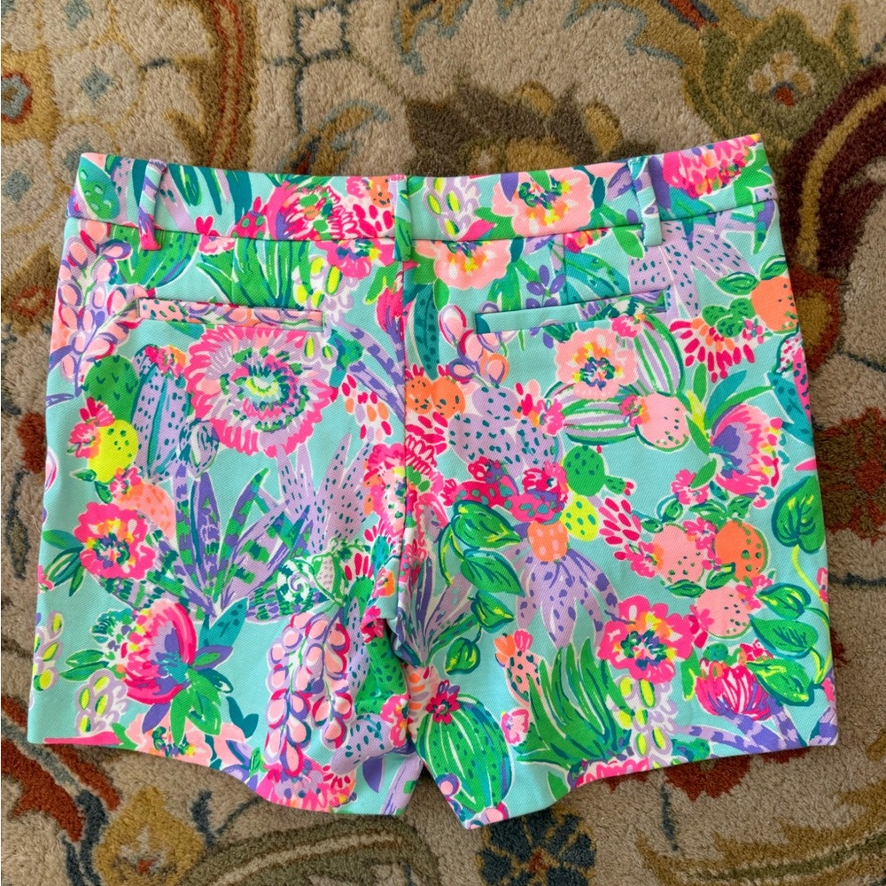 Lilly Pulitzer Vibrant Floral Women's Shorts - Picture 5 of 5